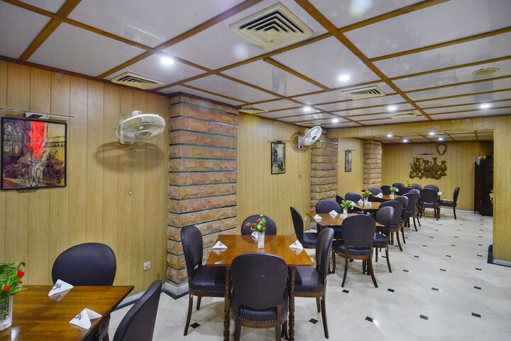 Dining Photos