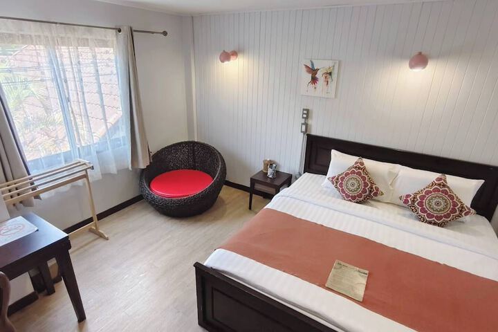 Room 61 of 211