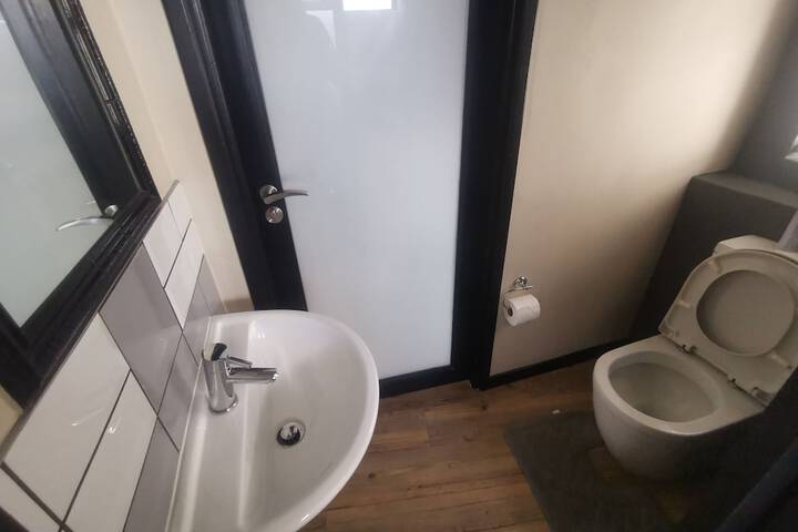Room 171 of 215