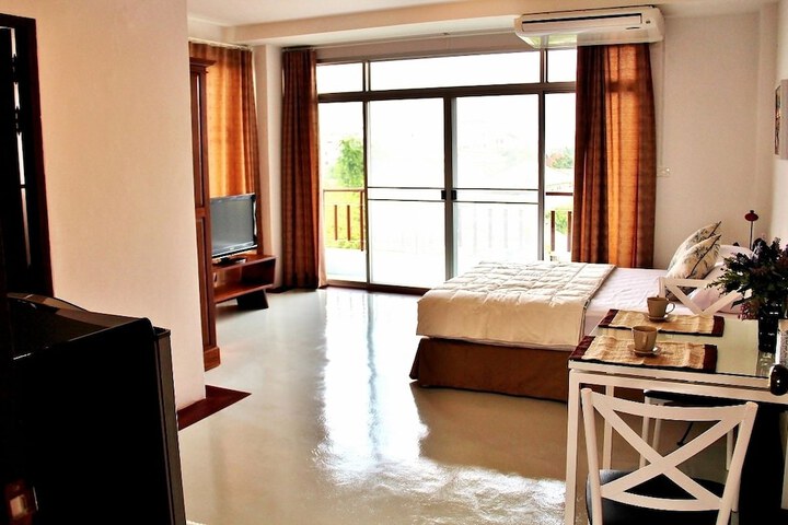 Room 7 of 48