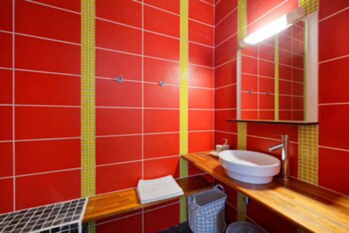 Room 2 of 21
