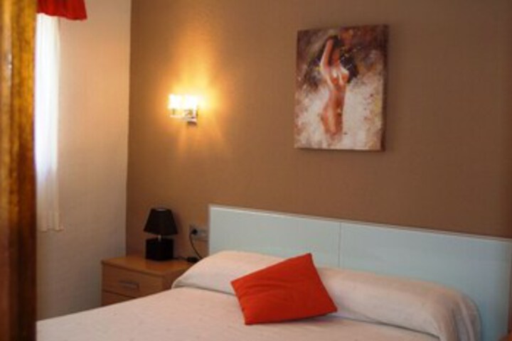 Room 21 of 24