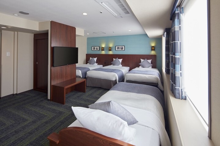 Room 7 of 38