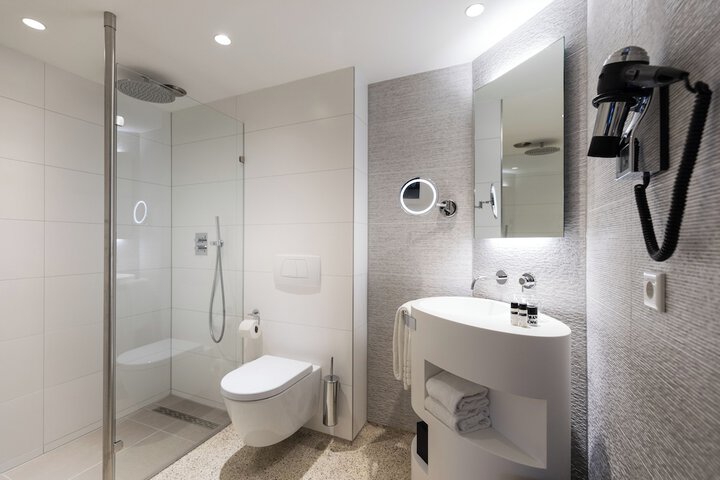 Bath Interior