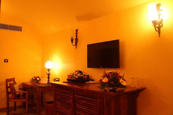 Room 14 of 65