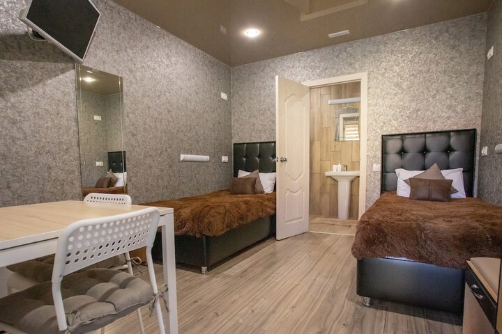 Room 6 of 61