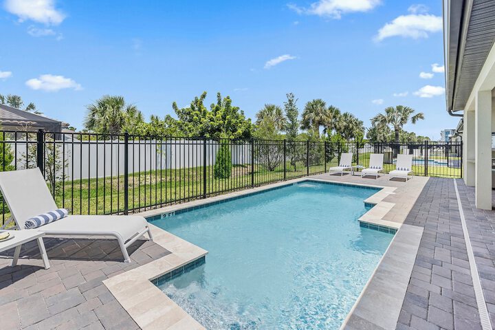 Pool 80 of 102