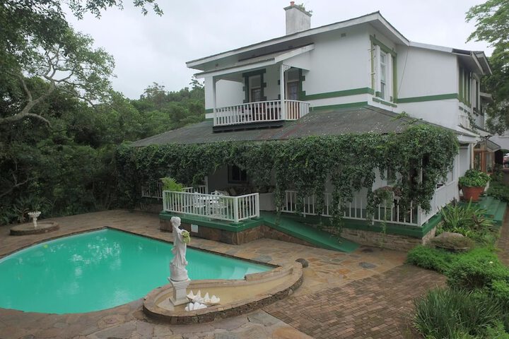 Hotel with Pool