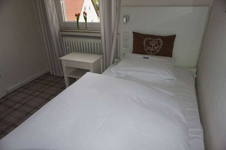 Room 8 of 59