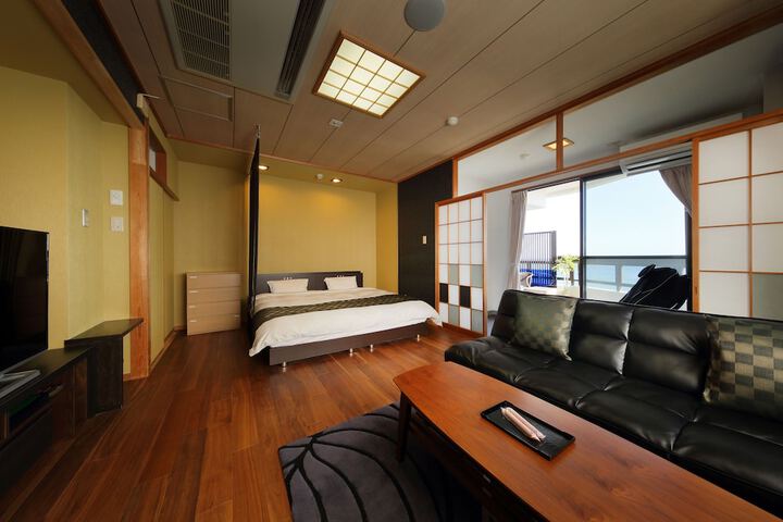 Room 15 of 68