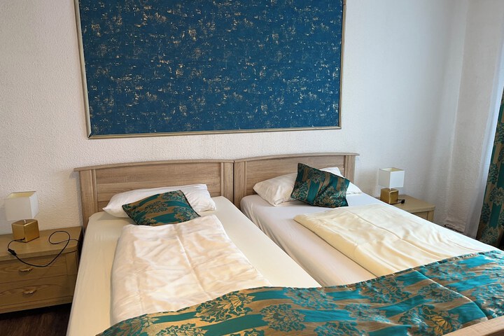 Room 47 of 72
