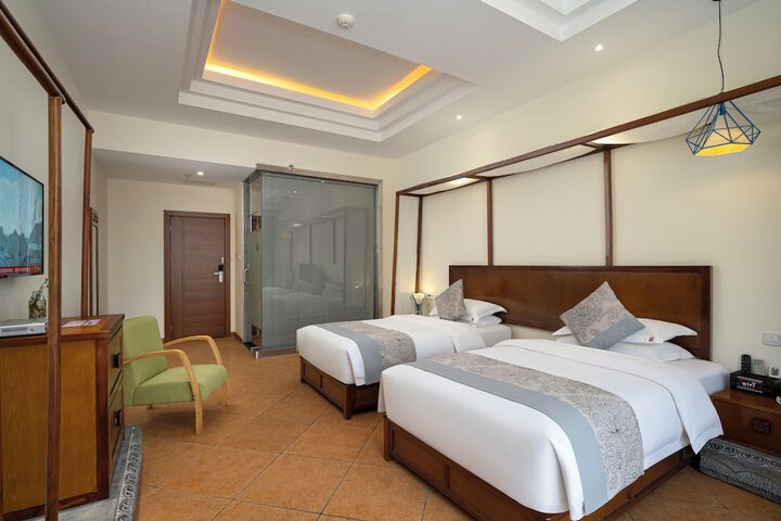 Room 46 of 161