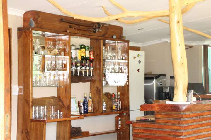 Lounge 62 of 75