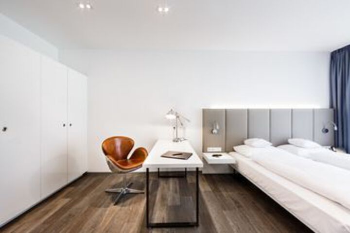 Room 26 of 46