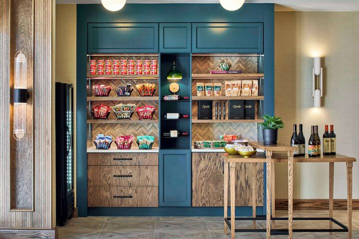 Snack bar