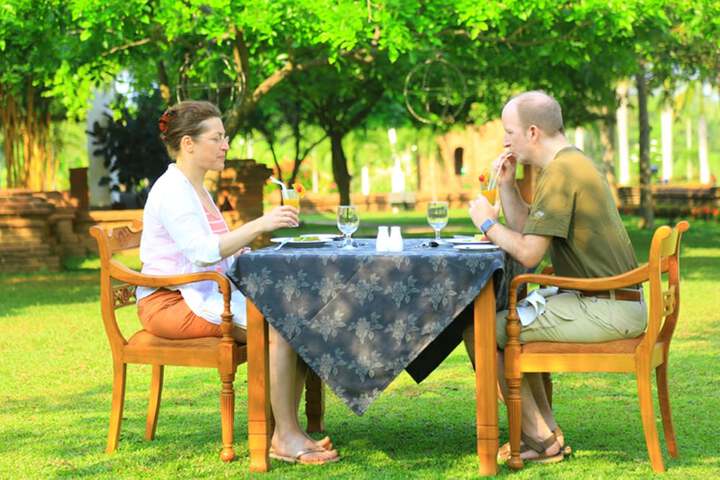 Dining Photos