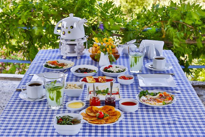 Breakfast/Coffee Service 37 of 54