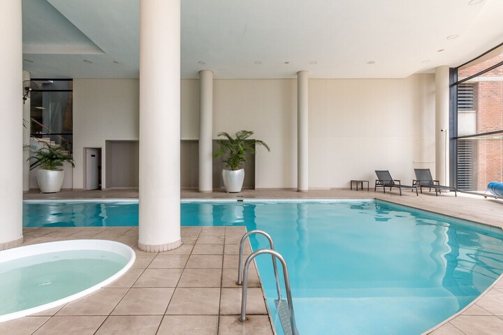 Pool 93 of 148