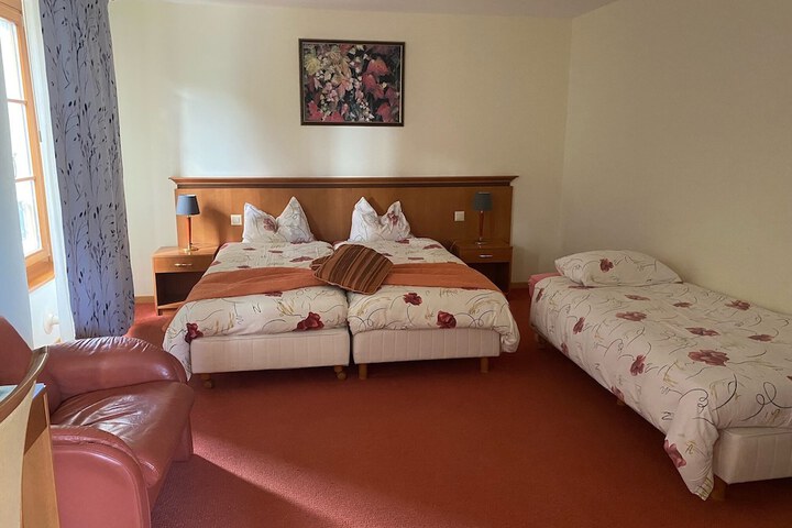 Room 17 of 61