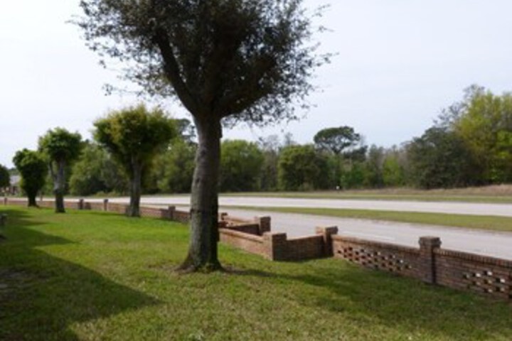 Property Grounds 18 of 33