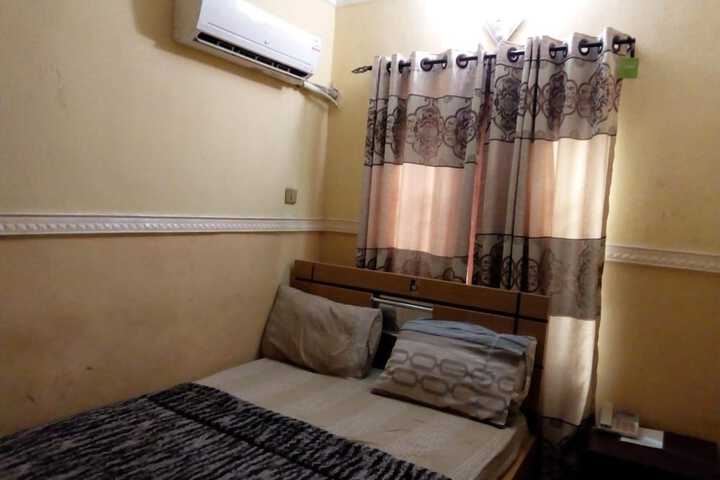 Room 20 of 38