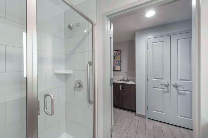 Bathroom shower
