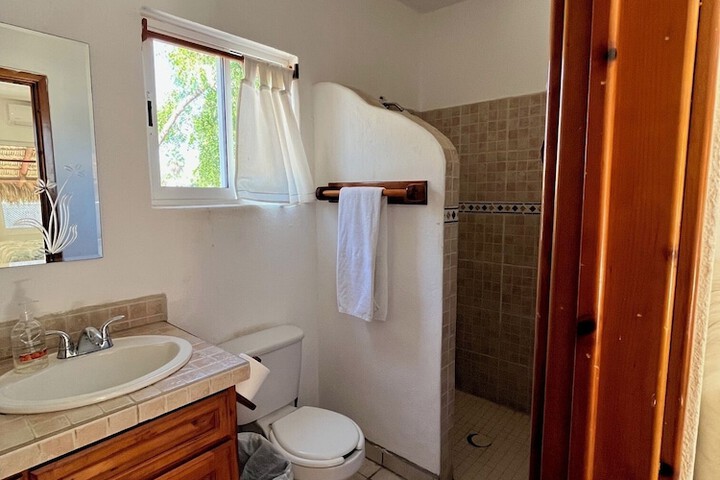 Room 20 of 33