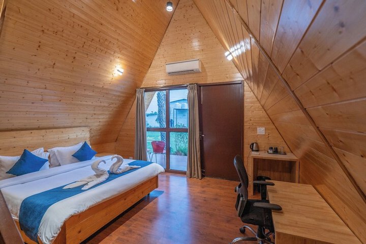 Room 2 of 11