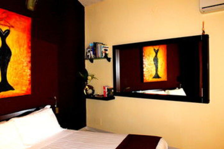 Room 95 of 191