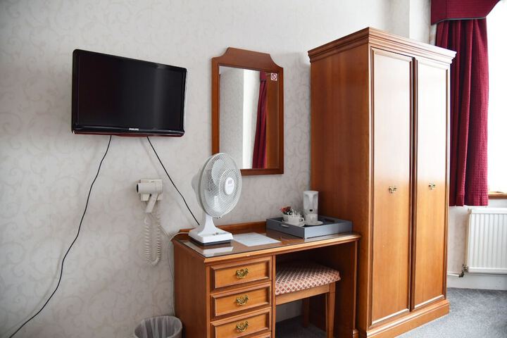 Room 26 of 50