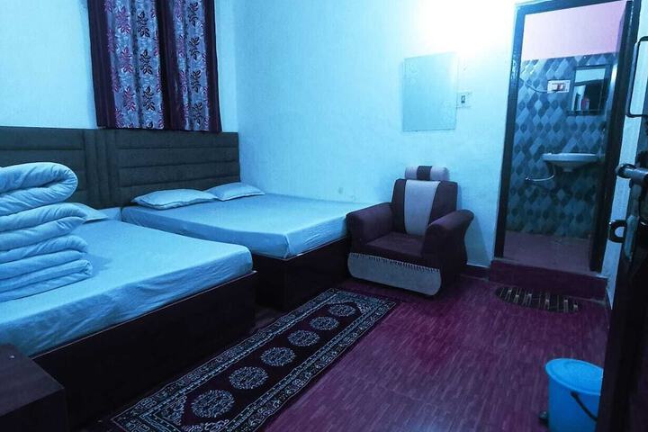 Room 15 of 30