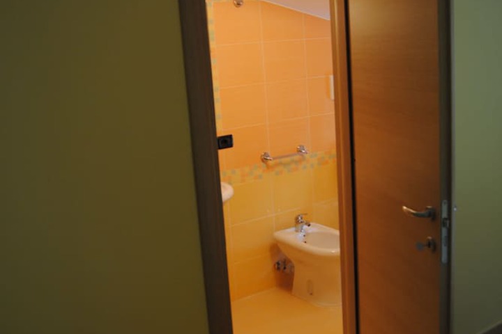 Room 13 of 46