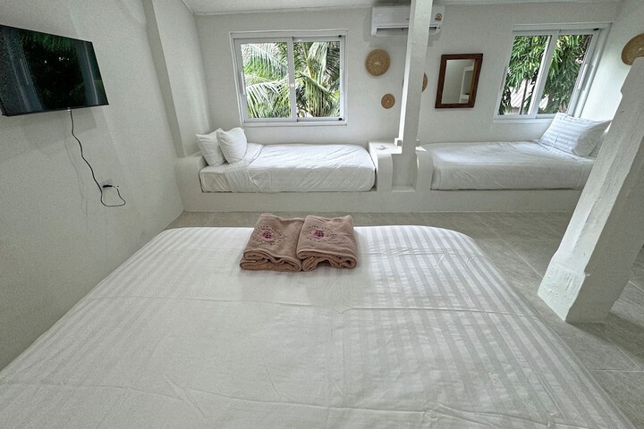 Room 13 of 68
