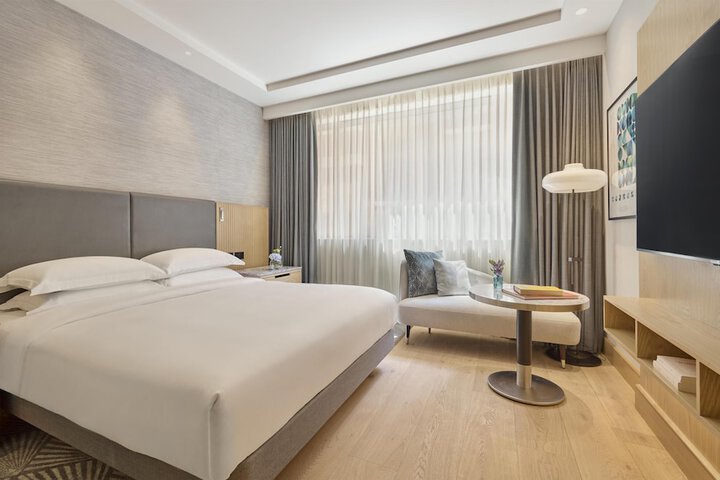 Room 42 of 78