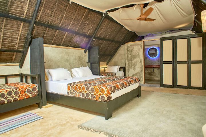 Room 46 of 195