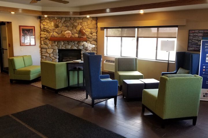 Hotel Interior 4 of 41