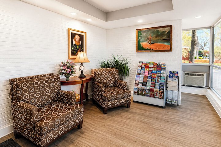 Entrance & Lobby
