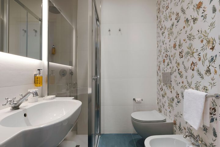 Room 65 of 111