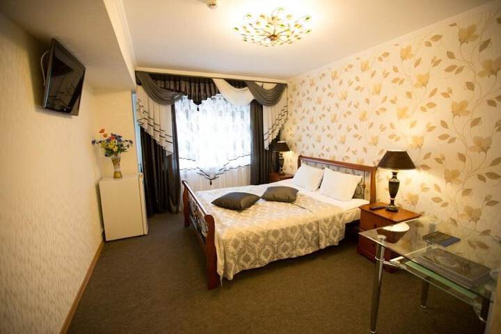 Room 7 of 34