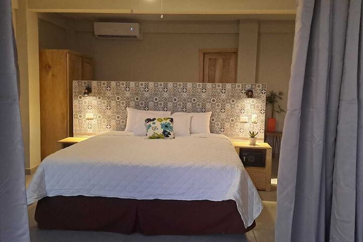 Room 9 of 131
