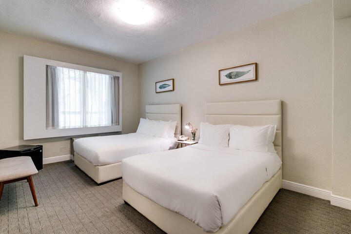 Super Deluxe Double Bed (3 of 23)