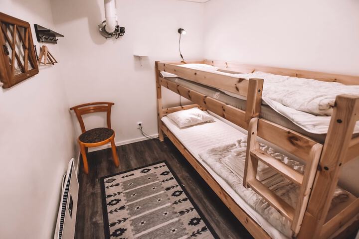 Room 26 of 94