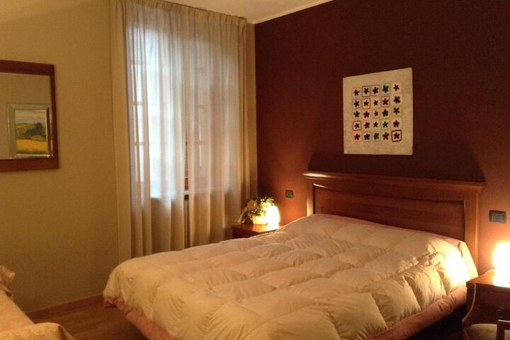 Room 23 of 64