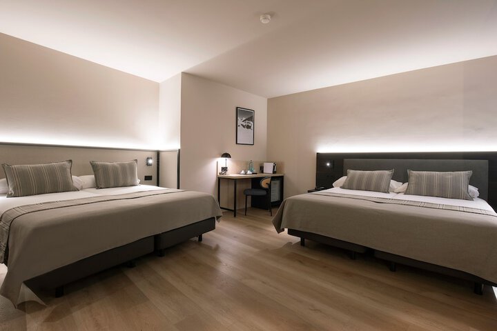 Room 7 of 38