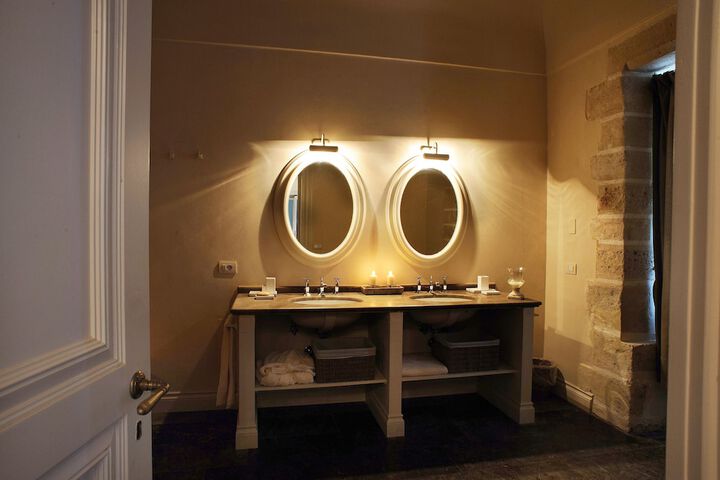 Room 45 of 92
