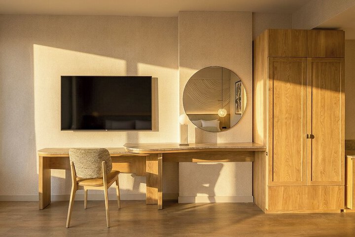Room 14 of 46