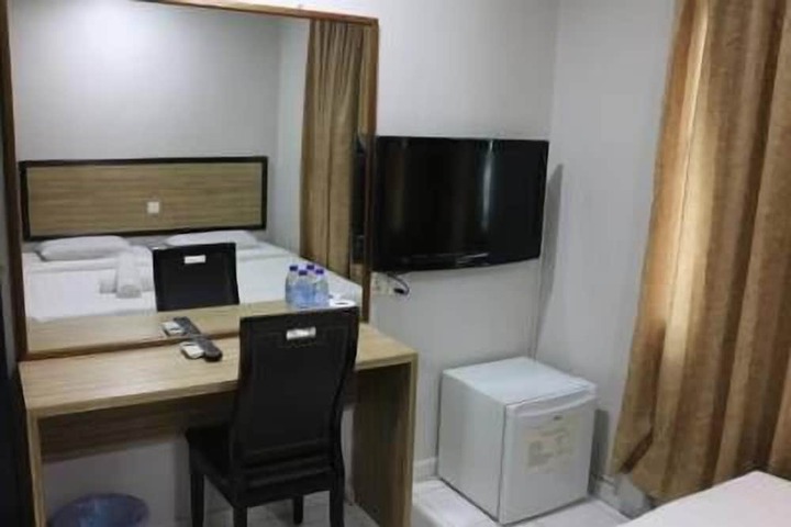 Room 15 of 71