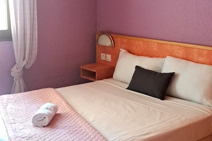 Room 5 of 44