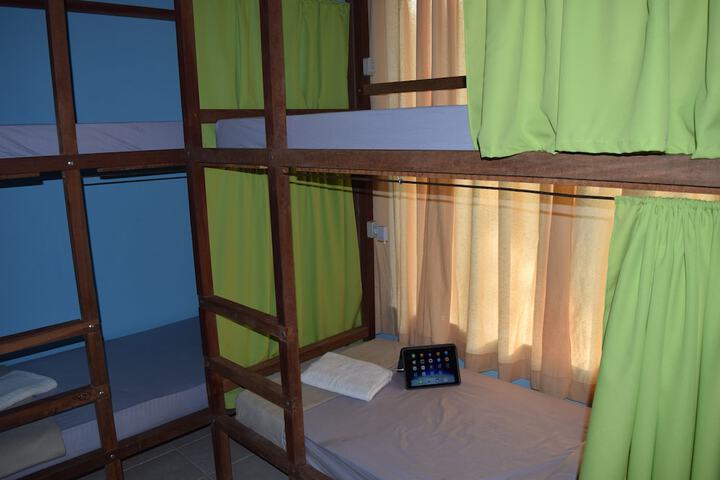 Room 2 of 18