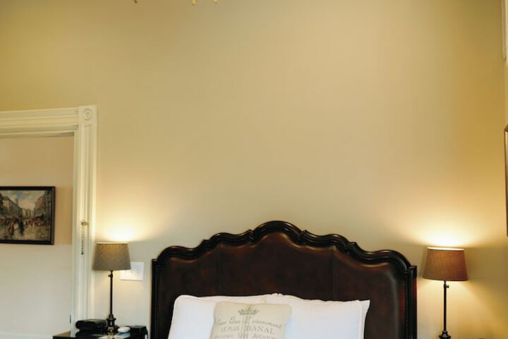 Room 55 of 142